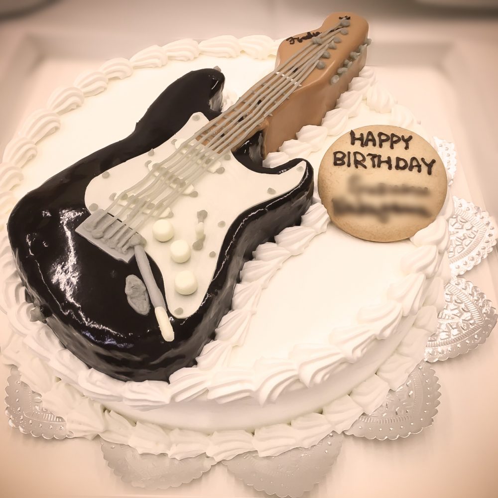 エレキギターの3Dケーキ-2