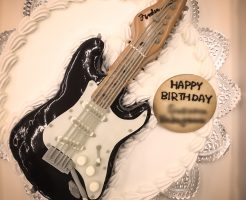 エレキギターの3Dケーキ