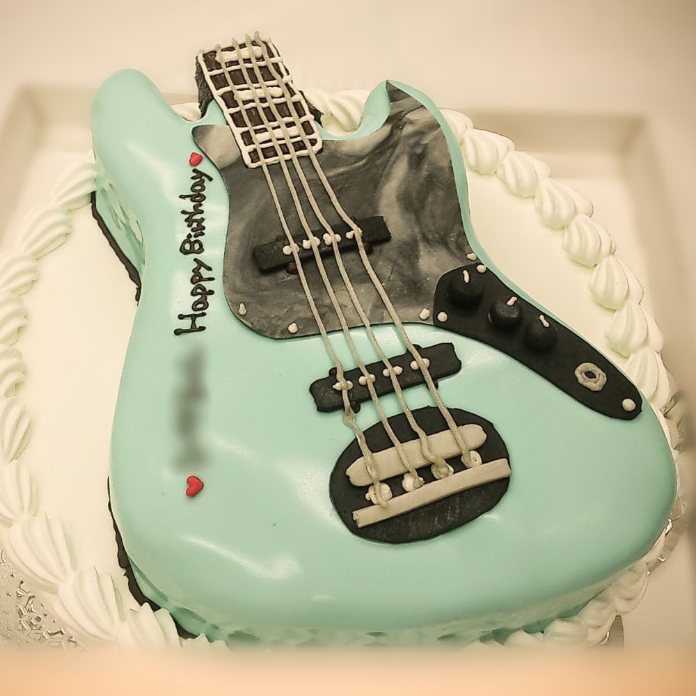 エレキギターの3Dケーキ-5