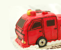消防車のケーキ