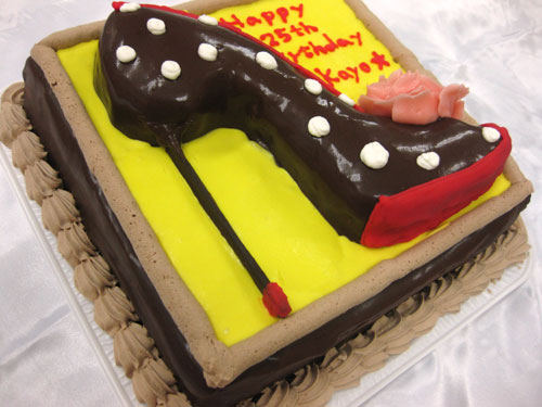 ハイヒールの誕生日ケーキ