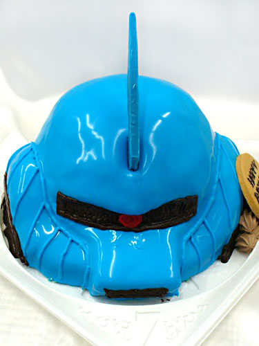 ガンダムケーキ グフの立体キャラクターケーキ