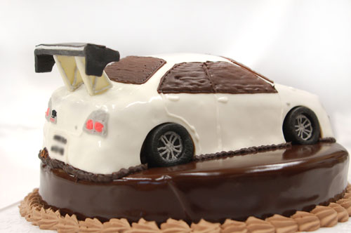 車のケーキ　超立体