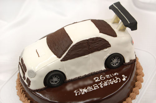 車のケーキ　誕生日