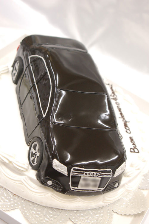車の3Dケーキ