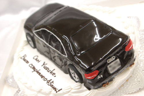 車　超立体ケーキ