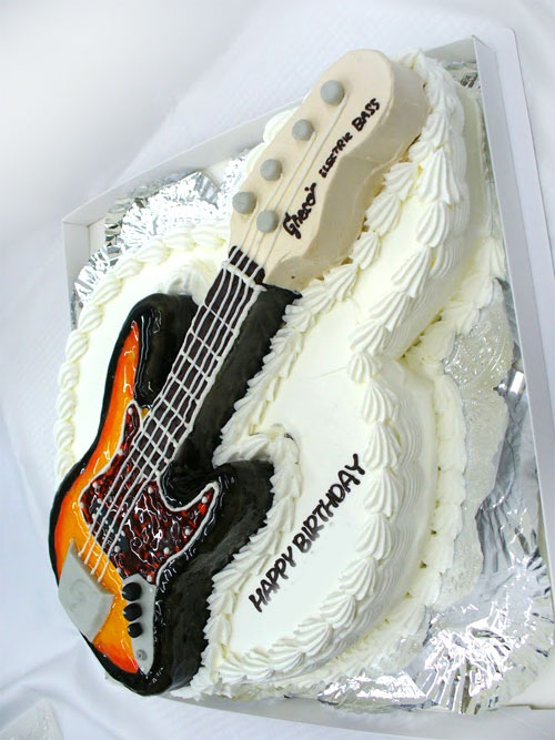 ギターのケーキ　超立体