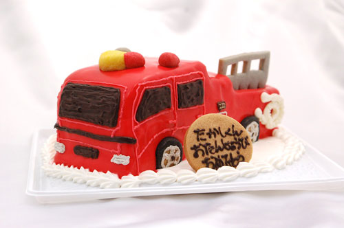 車のケーキ　消防車