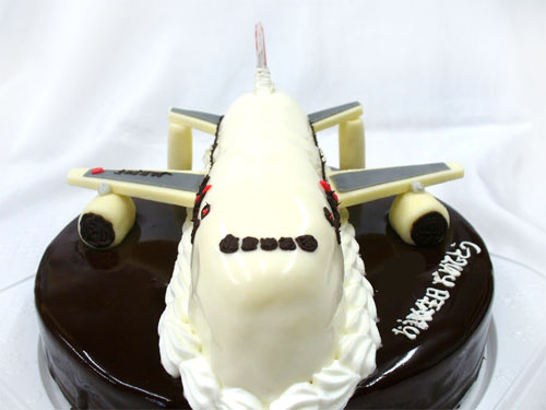 誕生日ケーキ　飛行機