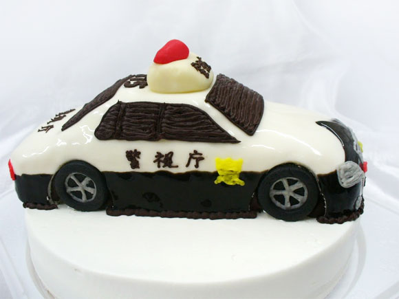 パトカーのケーキ 3d超立体ケーキ