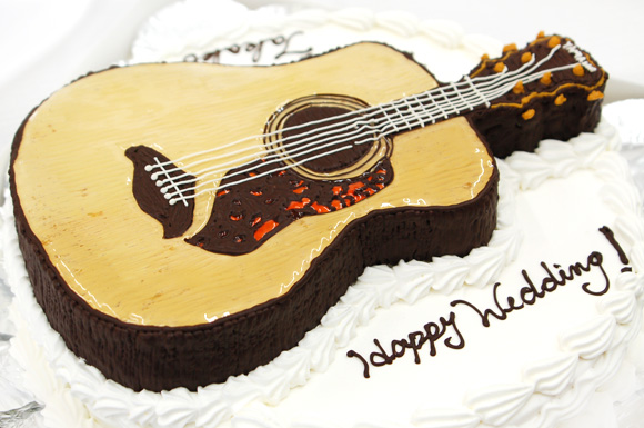 オーダーケーキ ギターの3dケーキ