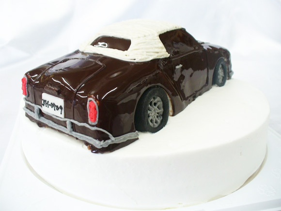 誕生日ケーキ　車