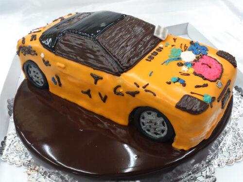 車のケーキ　フィアット