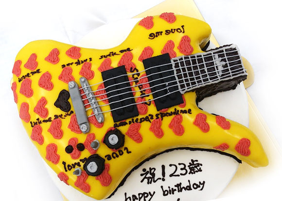 誕生日ケーキ　ギター