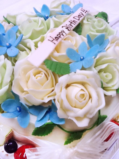 誕生日ケーキ　バラ