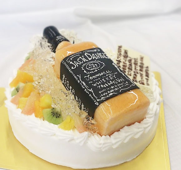 お酒のケーキ ジャックダニエル 3d超立体ケーキ
